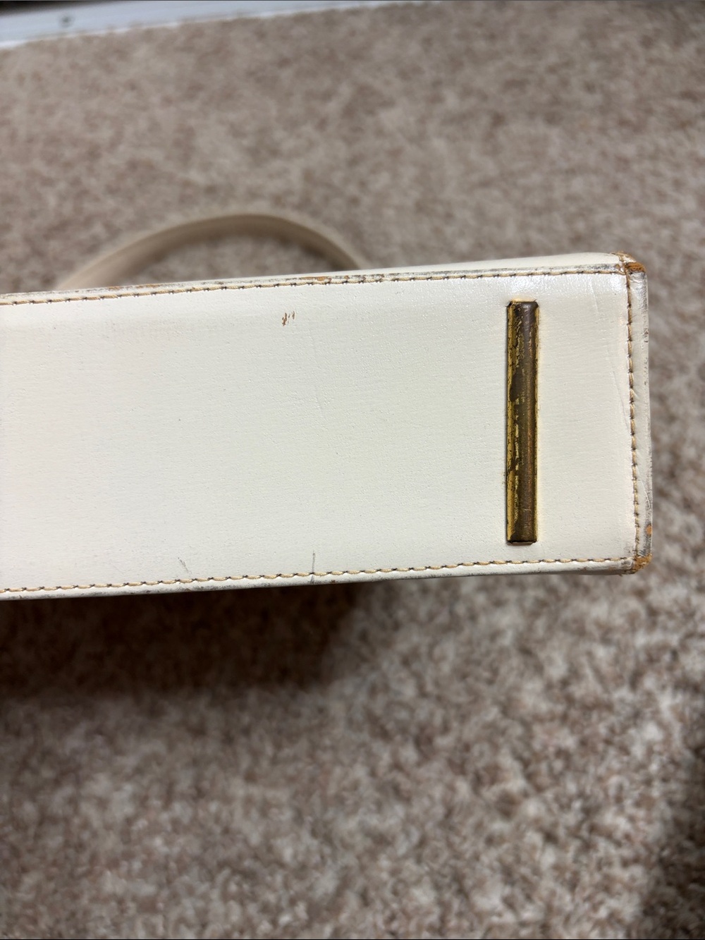 Fassbender Vintage Elegant Cream Top-Handle Handbag with Gold Hardware - Picture 5 of 17